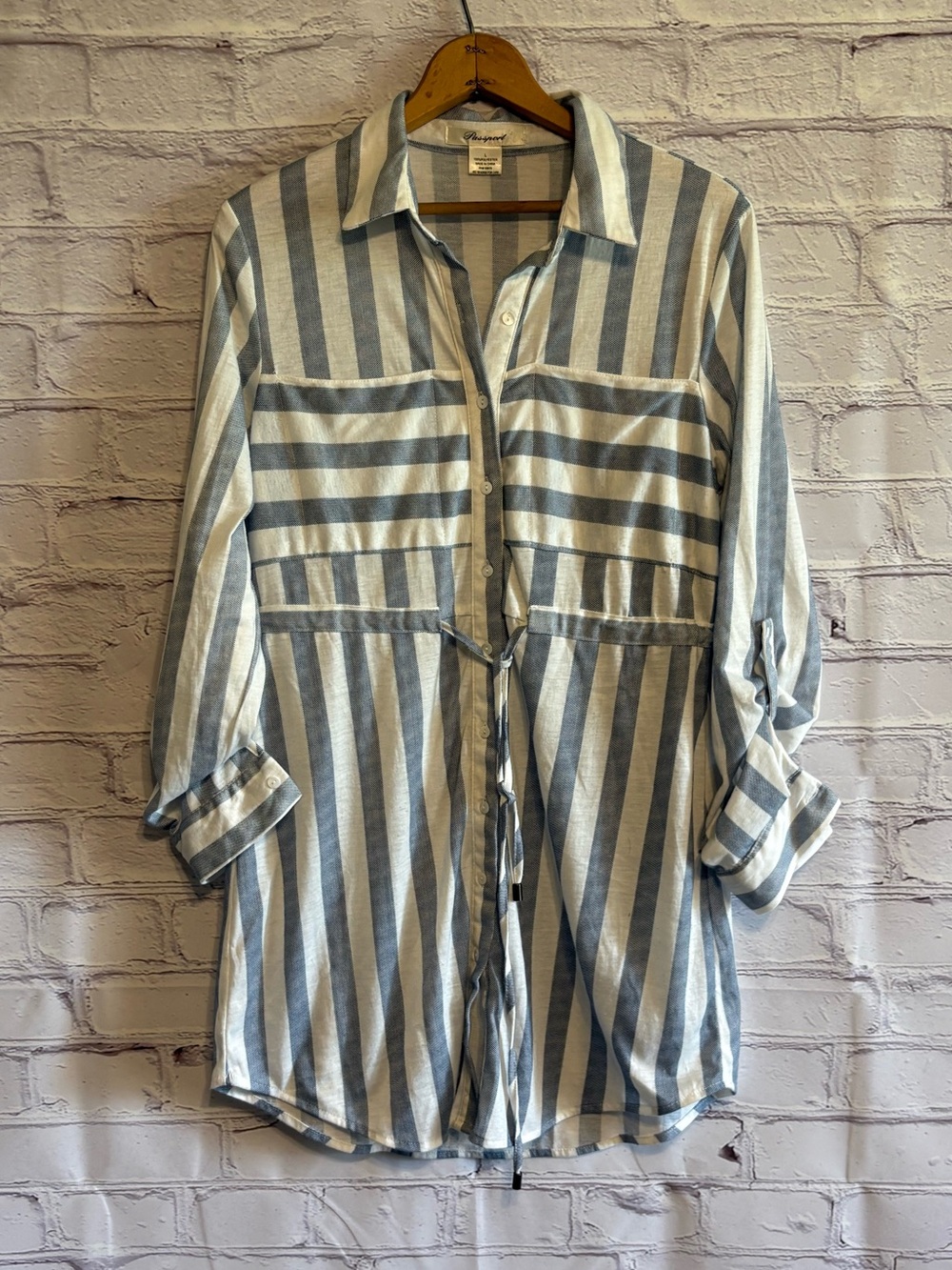 🌿5/$25 Passport Blue and White Long Sleeve Dress